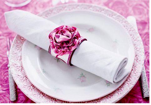 http://premiertablelinens.com/cdn/shop/products/poly-cotton-twill-table-runner-3_1200x1200.jpg?v=1699306868