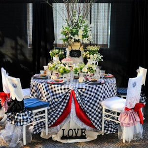 Round Checkered Tablecloth at a wedding reception