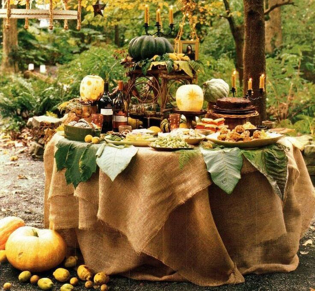 Fall Tablecloth Colors - Fabrics, Trends & Sizes