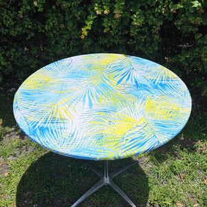 Round Fitted Table Topper. 144 Prints