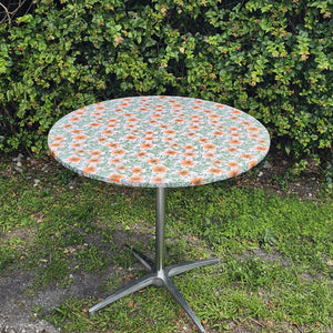 Round Fitted Table Topper. 144 Prints