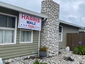 Harris Walz outdoor banner