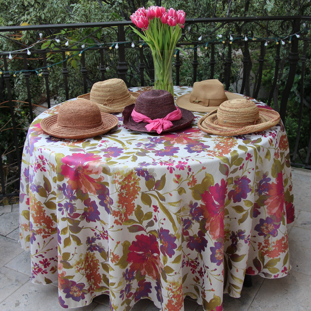 Round Eloise Tablecloth