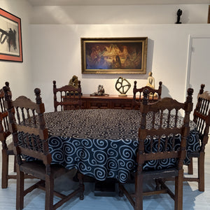 Oval Art Deco Metallic Jacquard Tablecloth