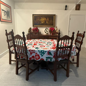 Oval Christmas Tablecloth