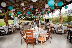 checkered tablecloth wedding