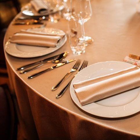 Duchess Satin Oval Tablecloth