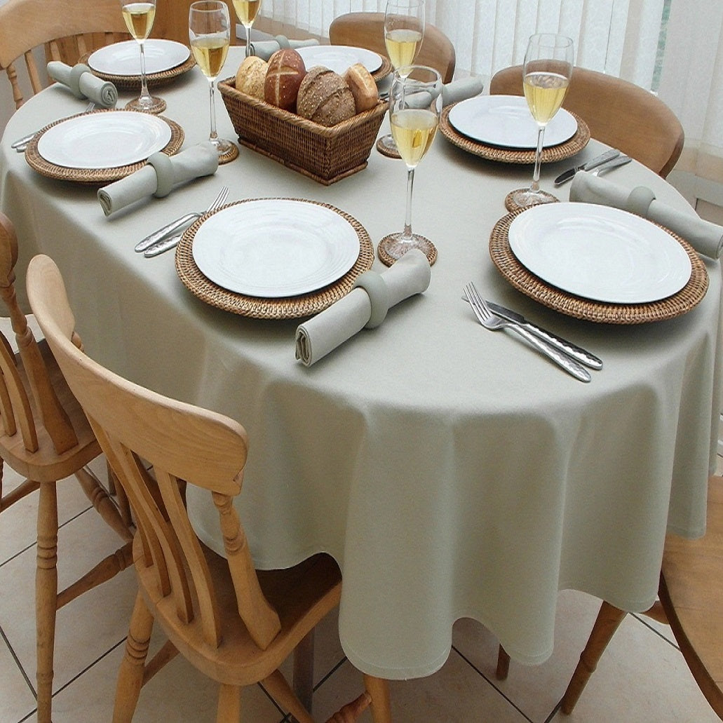 Havana Oval Tablecloth