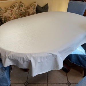 Oval Vinyl Tablecloth With Flannel Backing