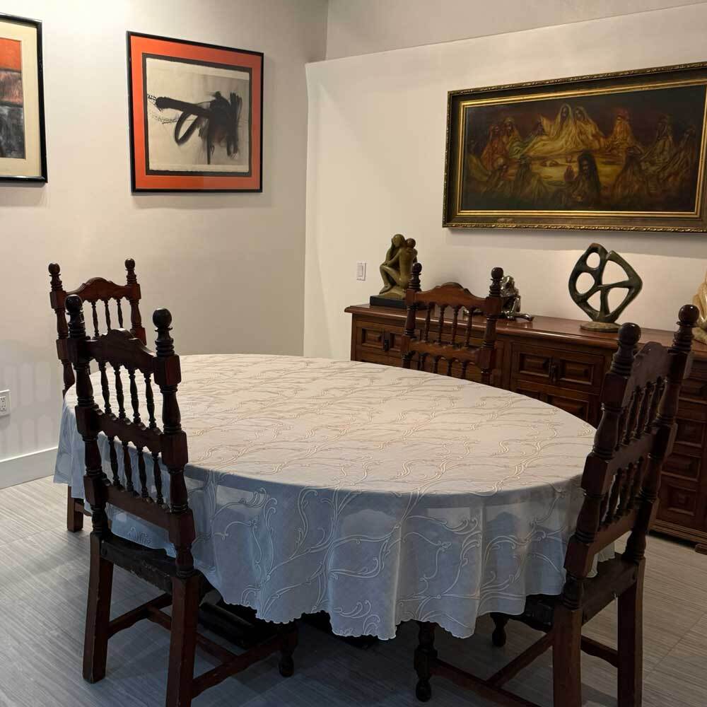 Needlepoint Maria Oval Tablecloth