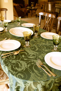 Melrose damask tablecloth on an oval table