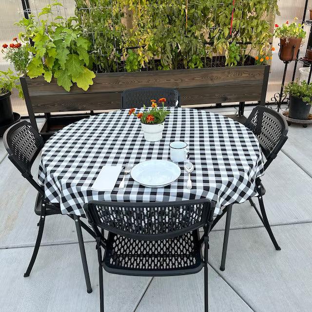 Gbuzozie Checkered Tablecloth - Black & White Elastic Edge Round Table Cover, Washable For Kitchen & Parties (Medium, Fits 45-50 Inch)