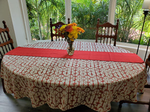 Round Shibori Hex Tablecloth  with table runner
