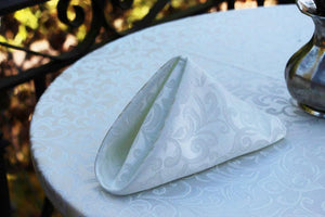 Somerset Damask Oval Tablecloth and linen napkins